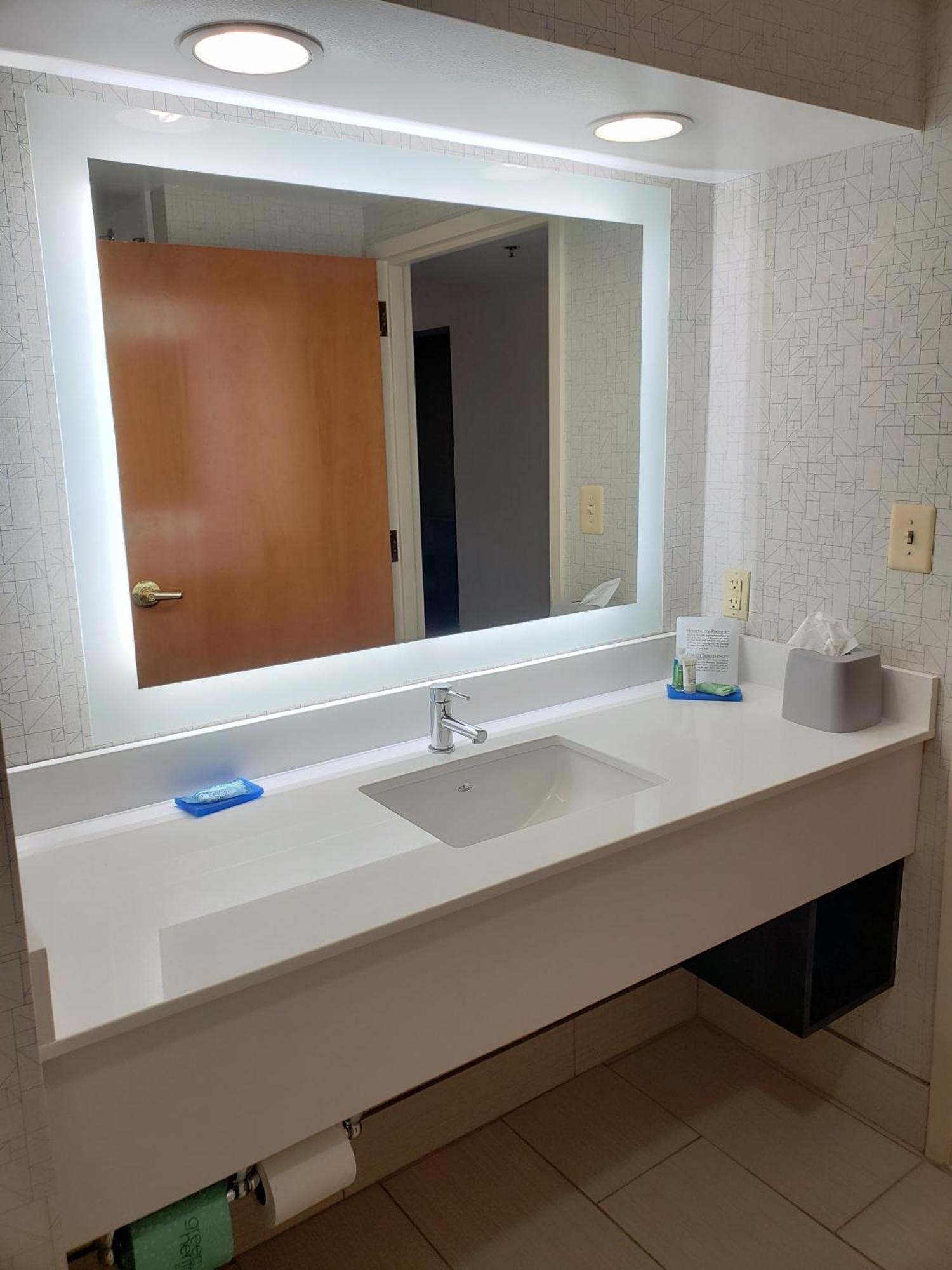Holiday Inn Express Edgewood-Aberdeen-Bel Air מראה חיצוני תמונה